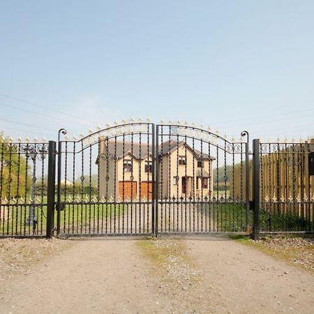 Apartmán Milnholm Manor Falkirk Exteriér fotografie